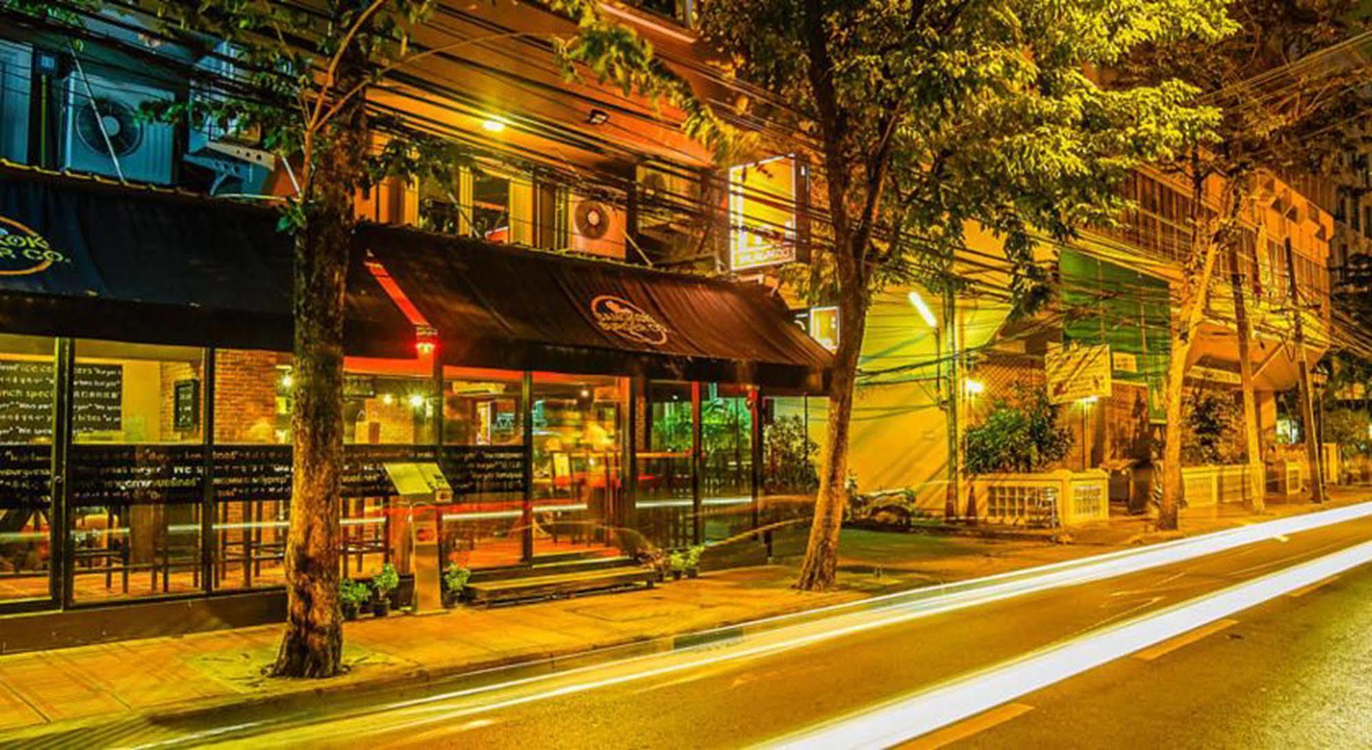 The Inn Saladaeng Bangkok Exterior foto